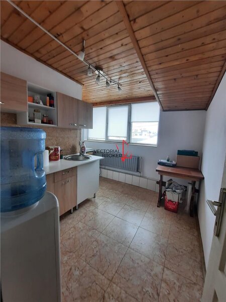 Fundeni, garsoniera de 58 mp la etajul unei vile.